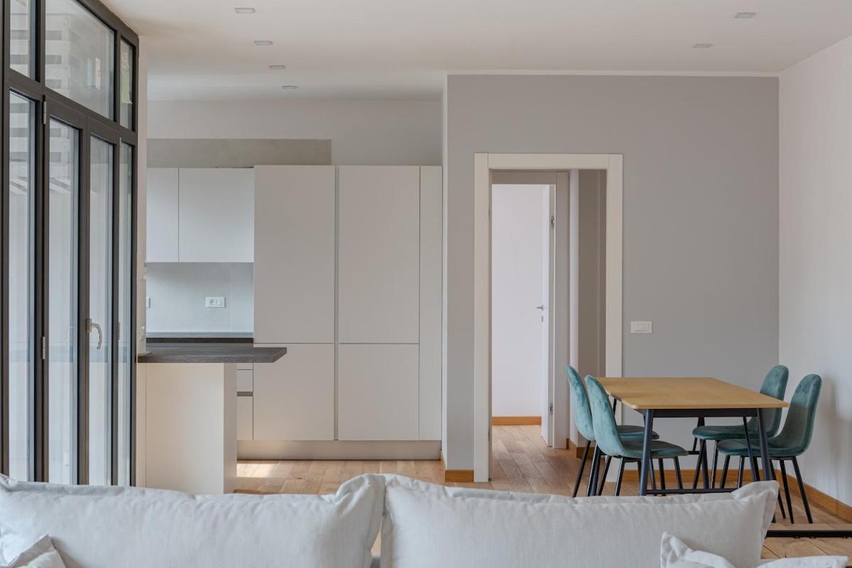 Apartment Vesta 2 *